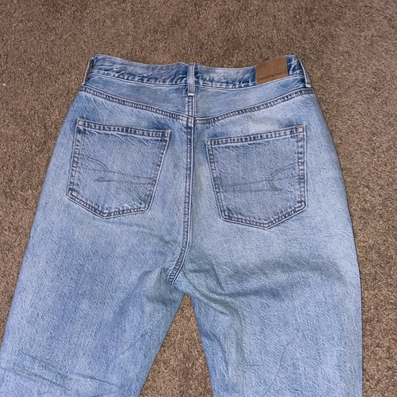 American Eagle ripped jeans size 8 - Picture 3 of 8